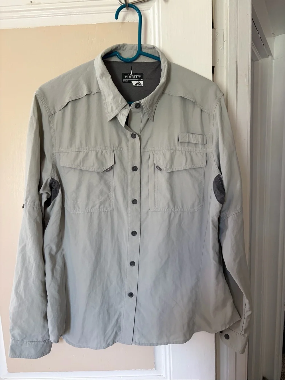 Men's Lightweight Button-Front Outdoor Shirt Jacket - Light Gray